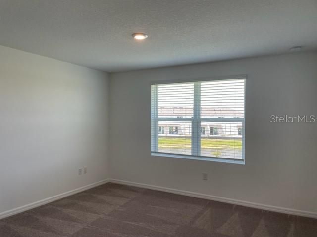 For Rent: $2,150 (3 beds, 2 baths, 1371 Square Feet)