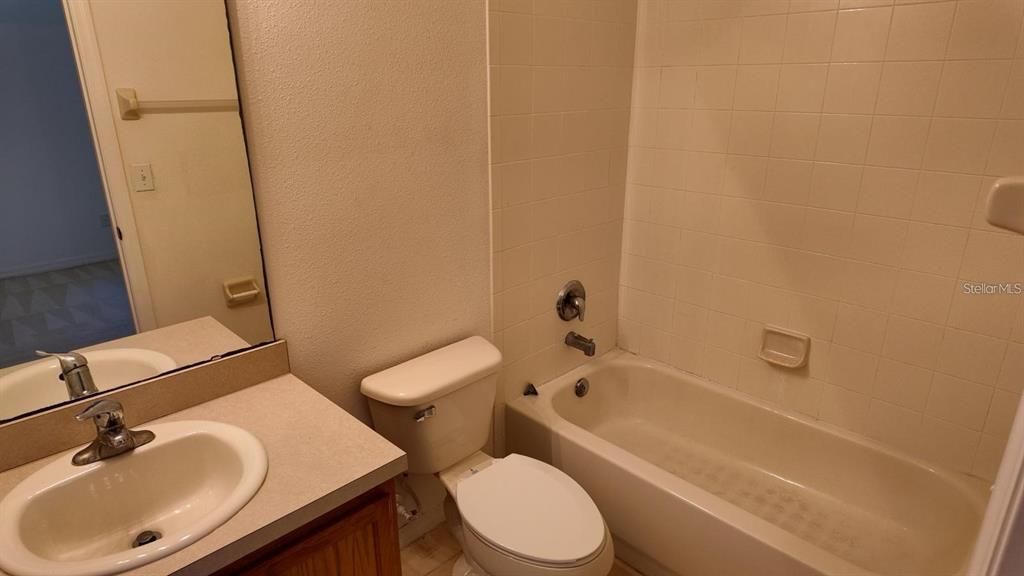 For Rent: $2,100 (2 beds, 2 baths, 1071 Square Feet)