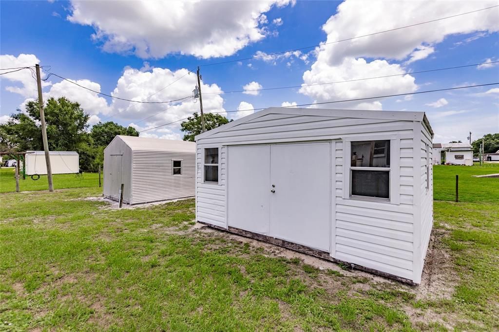 Active With Contract: $287,000 (3 beds, 2 baths, 1431 Square Feet)