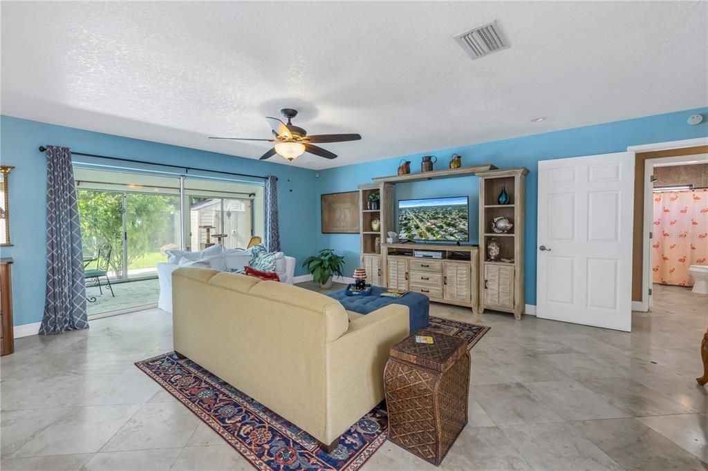 Active With Contract: $595,000 (3 beds, 2 baths, 2000 Square Feet)