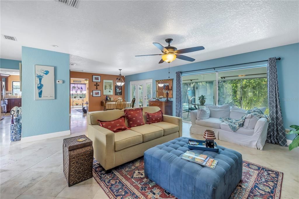 Active With Contract: $595,000 (3 beds, 2 baths, 2000 Square Feet)