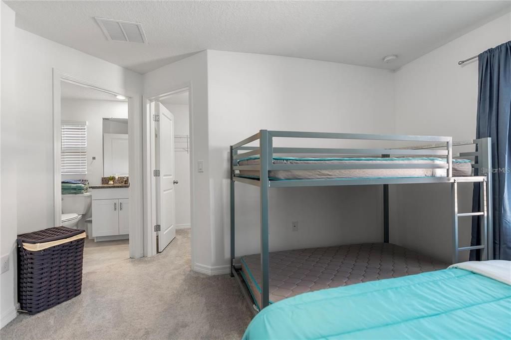 For Rent: $2,500 (2 beds, 2 baths, 1541 Square Feet)