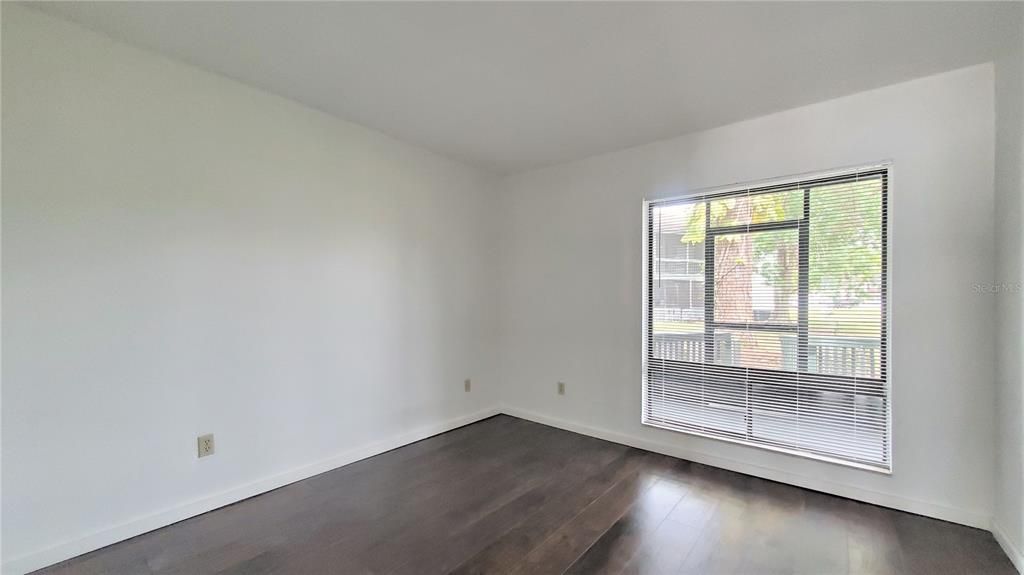 For Rent: $1,399 (2 beds, 2 baths, 976 Square Feet)