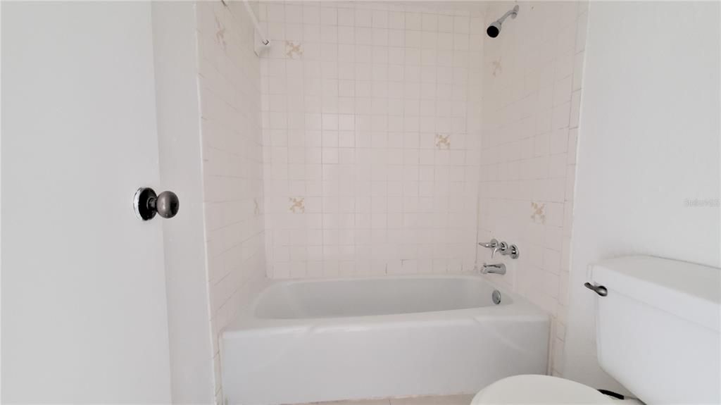 For Rent: $1,399 (2 beds, 2 baths, 976 Square Feet)