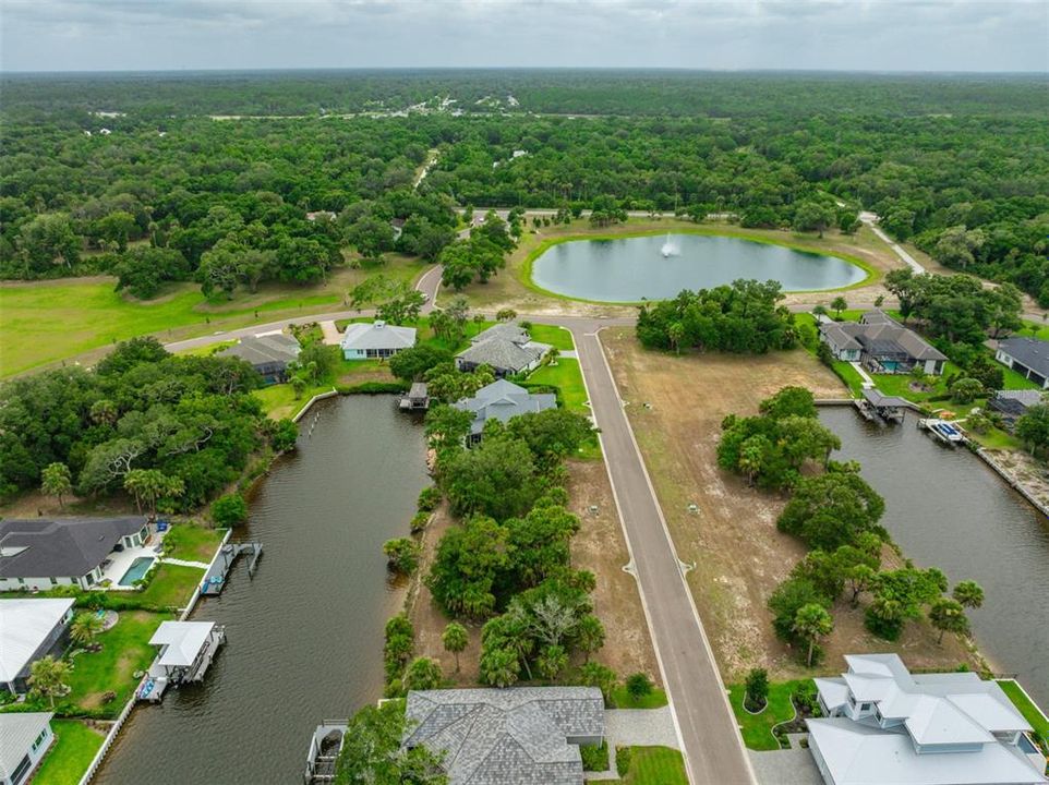 На продажу: $280,000 (0.26 acres)