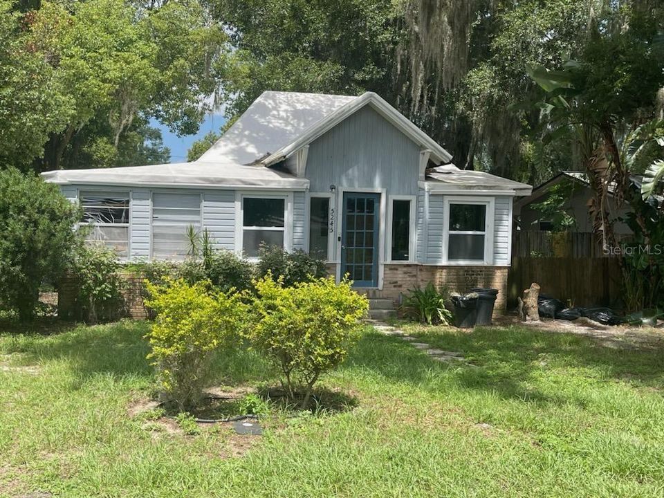 For Sale: $199,900 (3 beds, 1 baths, 1036 Square Feet)