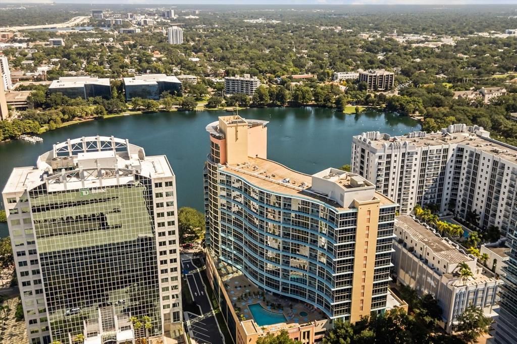 For Sale: $445,000 (2 beds, 2 baths, 1317 Square Feet)