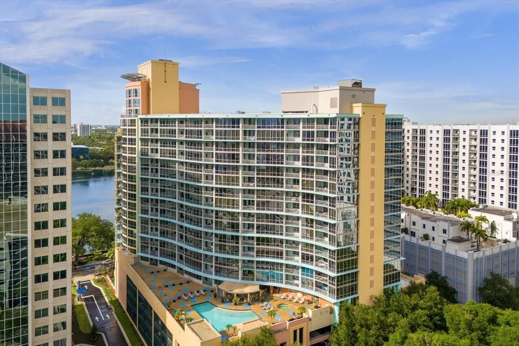 For Sale: $445,000 (2 beds, 2 baths, 1317 Square Feet)