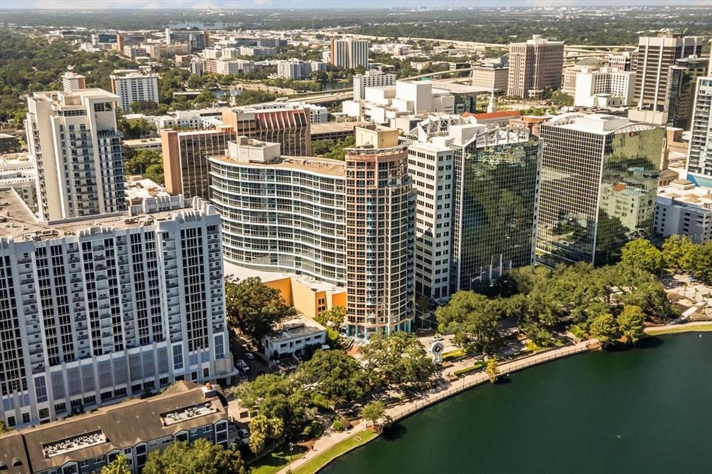 For Sale: $445,000 (2 beds, 2 baths, 1317 Square Feet)