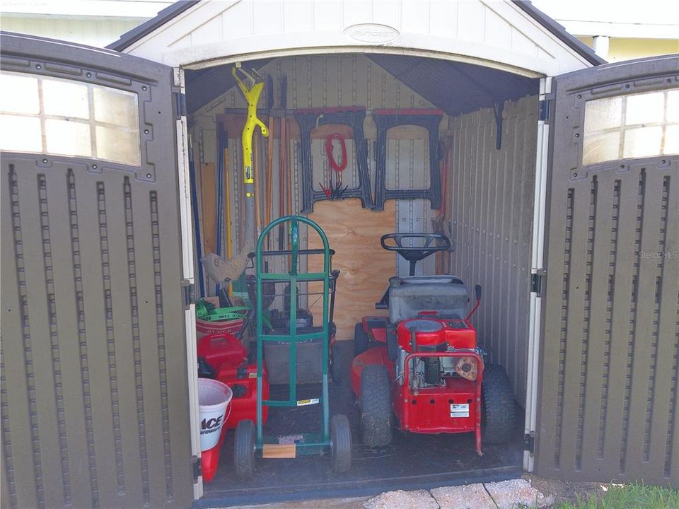 Extra storage shed in back yard