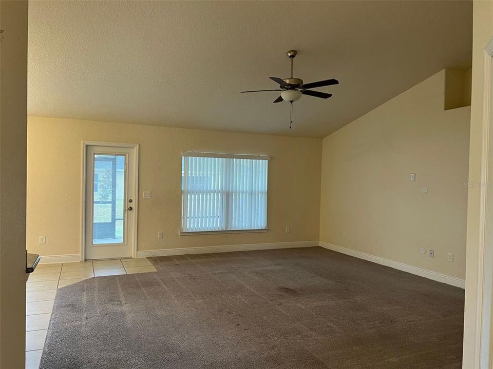 For Rent: $1,950 (4 beds, 2 baths, 1767 Square Feet)
