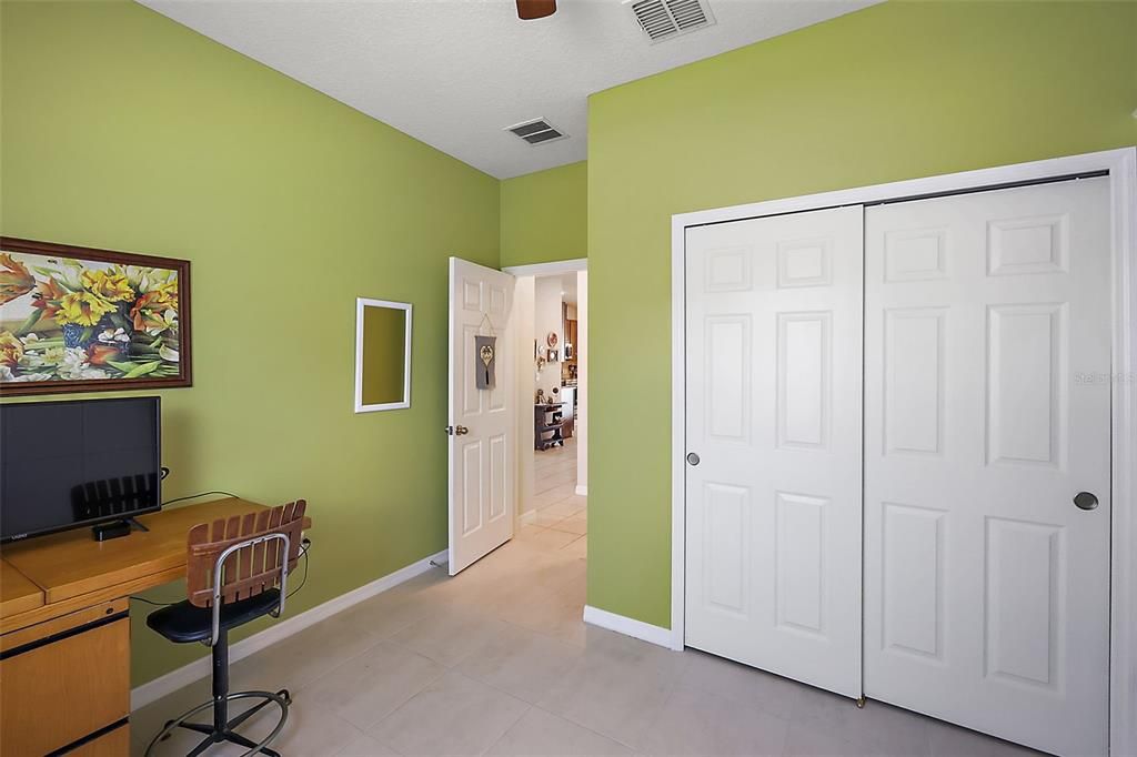 For Sale: $325,000 (3 beds, 2 baths, 1607 Square Feet)