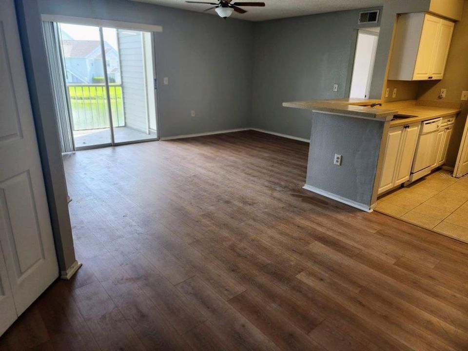 For Rent: $1,750 (2 beds, 2 baths, 1103 Square Feet)