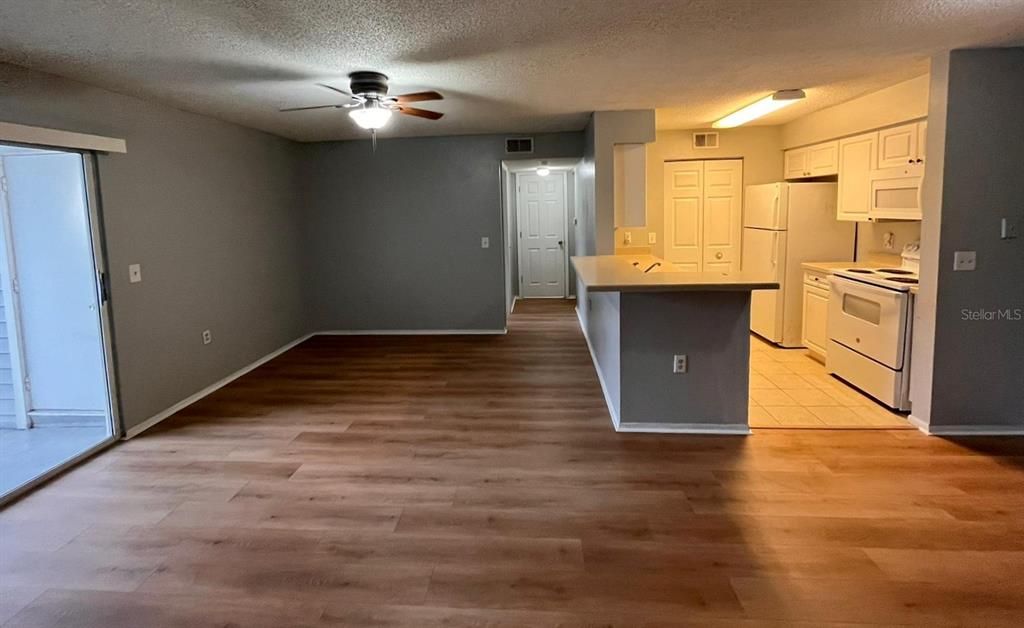 For Rent: $1,750 (2 beds, 2 baths, 1103 Square Feet)