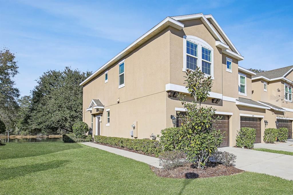 Recently Rented: $2,200 (3 beds, 2 baths, 1533 Square Feet)