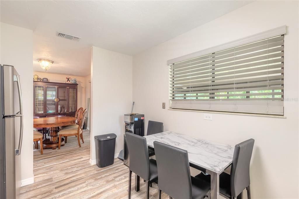 For Sale: $269,900 (2 beds, 2 baths, 1064 Square Feet)