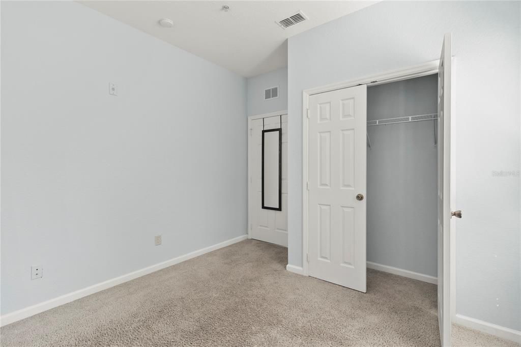 Active With Contract: $1,950 (3 beds, 2 baths, 1206 Square Feet)