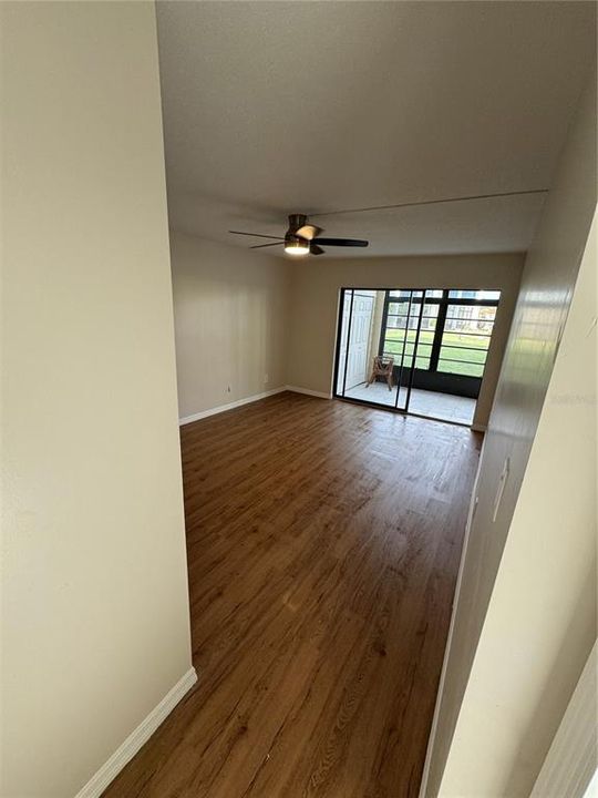 For Sale: $302,500 (2 beds, 2 baths, 1200 Square Feet)