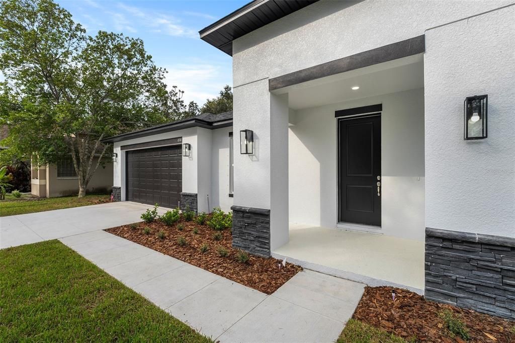 FRONT WALK/PORCH.