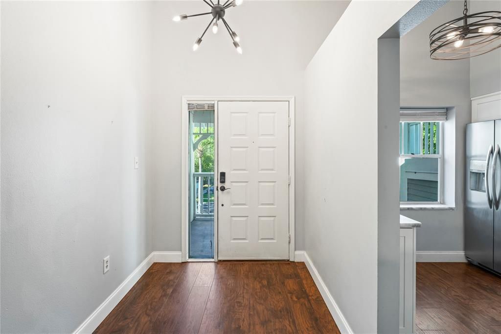 For Sale: $295,000 (2 beds, 2 baths, 1818 Square Feet)