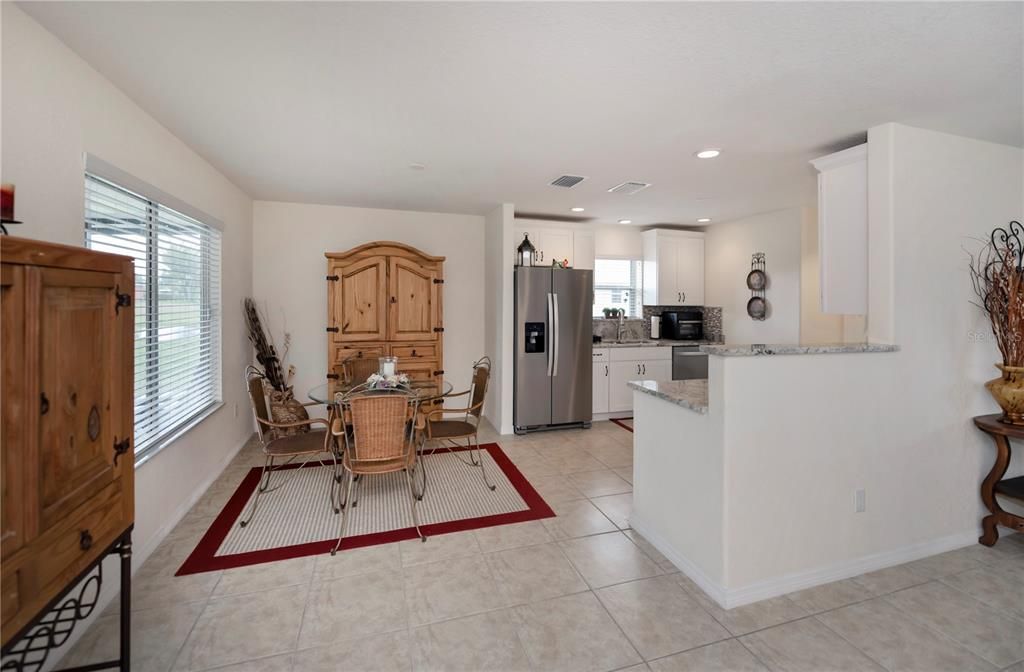 For Sale: $299,900 (3 beds, 2 baths, 1414 Square Feet)