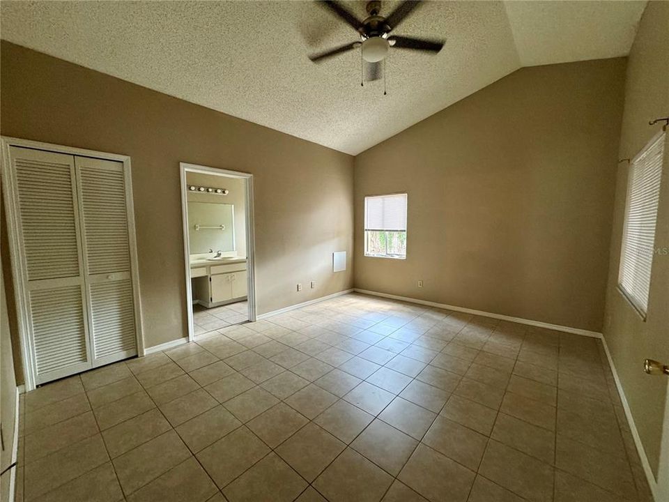 For Rent: $2,195 (3 beds, 2 baths, 1529 Square Feet)