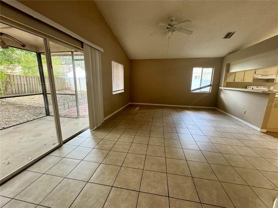 For Rent: $2,195 (3 beds, 2 baths, 1529 Square Feet)