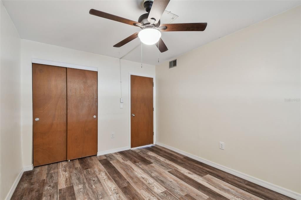 For Sale: $119,000 (2 beds, 2 baths, 815 Square Feet)