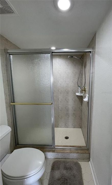 Primary/Ensuite Shower & Water closet