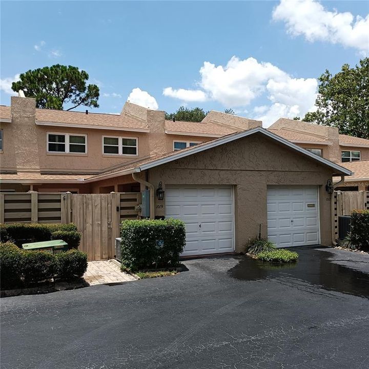 For Sale: $328,900 (3 beds, 3 baths, 1496 Square Feet)
