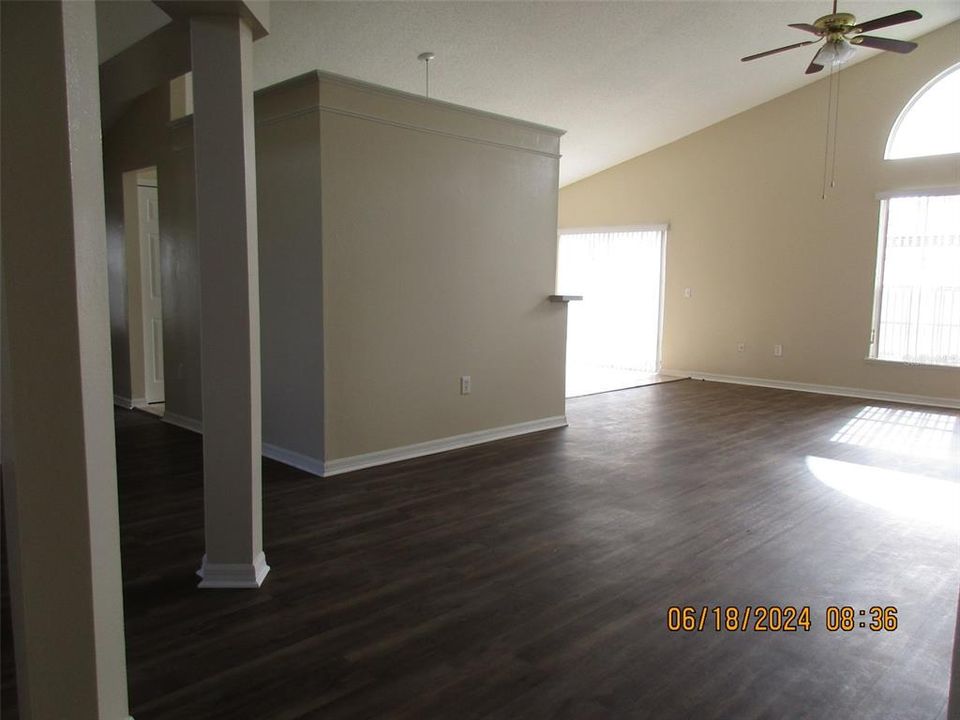 For Rent: $2,300 (3 beds, 2 baths, 1819 Square Feet)