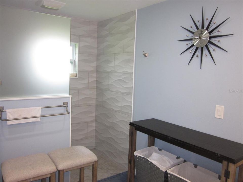 Spacious New Master shower (wheelchair accessible).