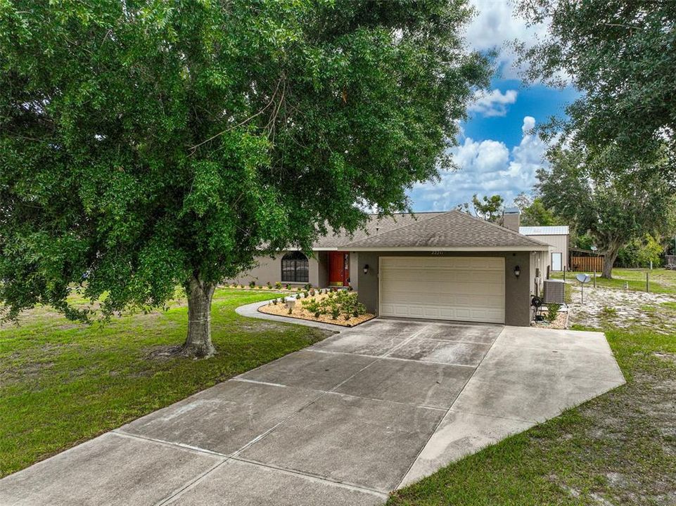 Active With Contract: $629,900 (3 beds, 3 baths, 2327 Square Feet)