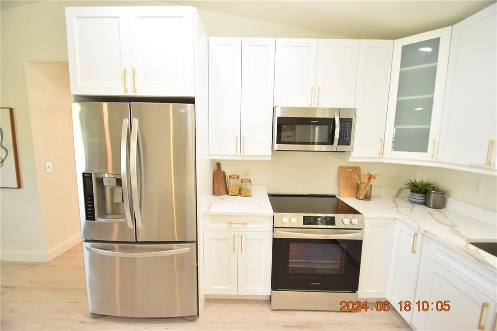 For Rent: $1,995 (3 beds, 2 baths, 1088 Square Feet)