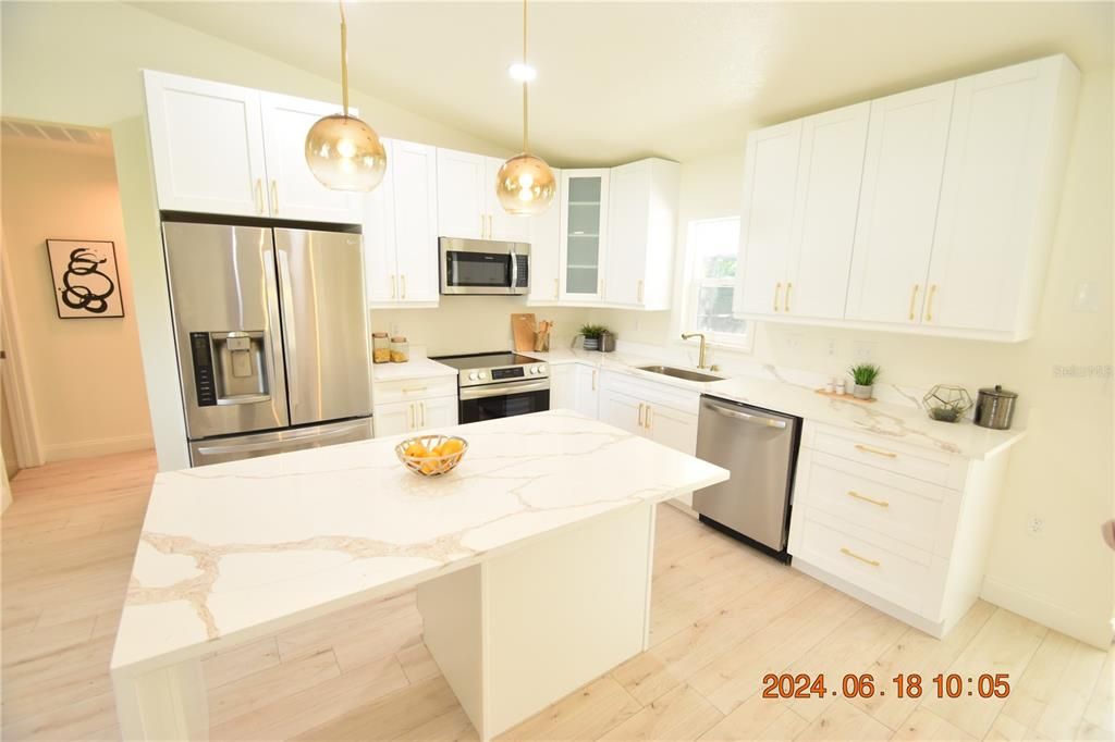 For Rent: $1,995 (3 beds, 2 baths, 1088 Square Feet)