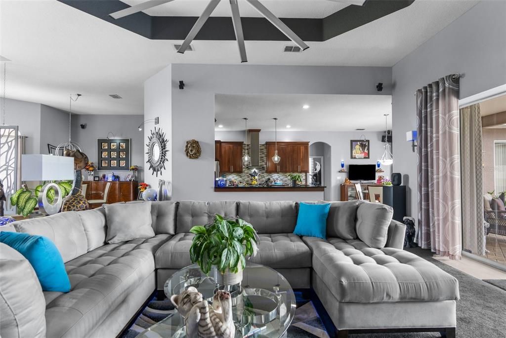 Active With Contract: $720,000 (4 beds, 3 baths, 3129 Square Feet)