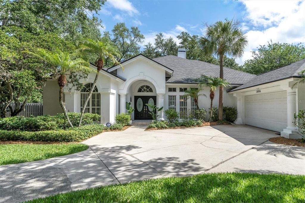 Active With Contract: $899,000 (4 beds, 3 baths, 2548 Square Feet)