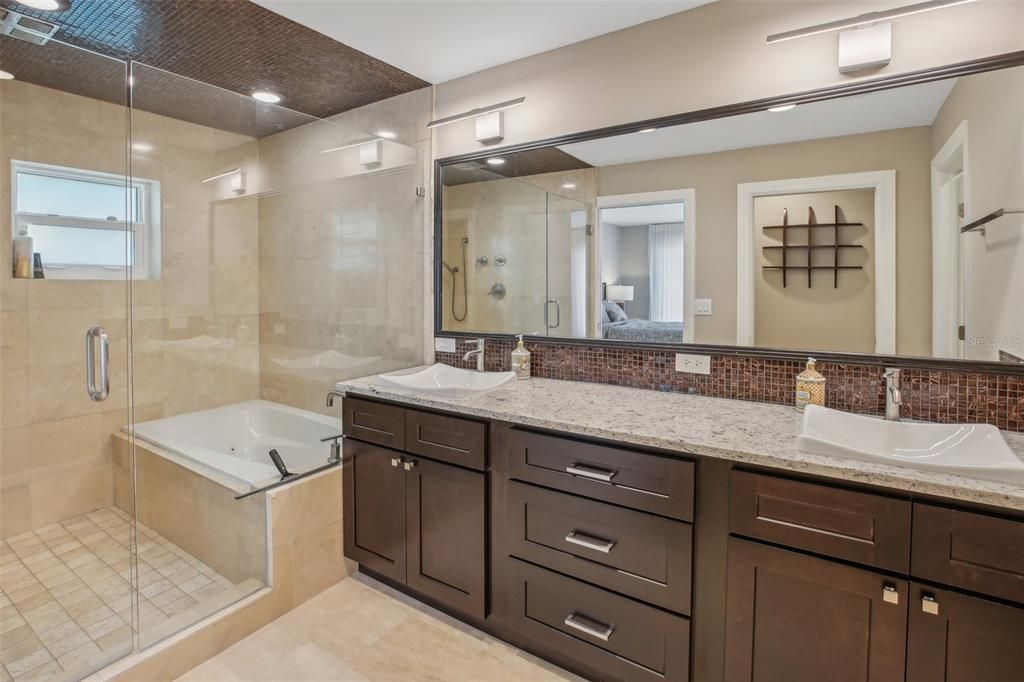 MASTER BATHROOM WITH DUAL SINKS, SPA TUB, SHOWER