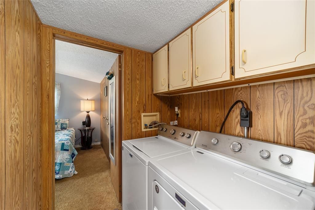For Sale: $145,000 (2 beds, 1 baths, 728 Square Feet)