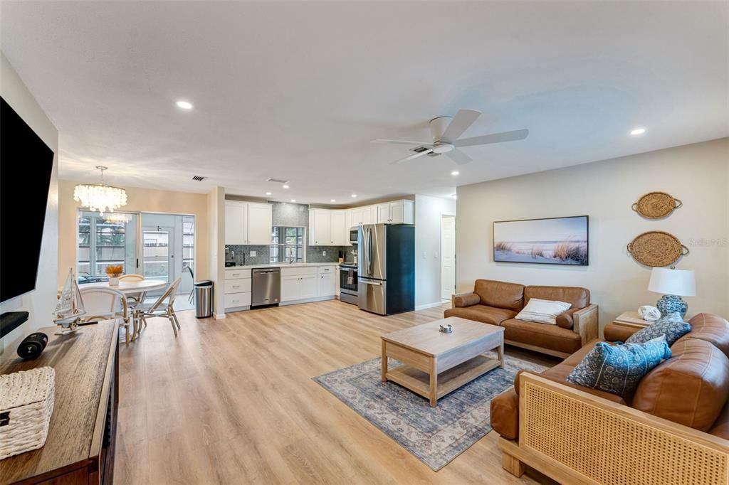 Active With Contract: $499,000 (3 beds, 2 baths, 1212 Square Feet)