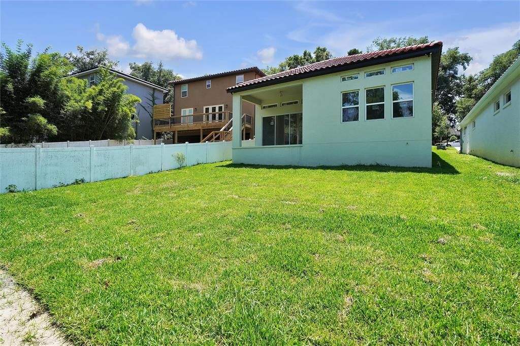 En Venta: $460,000 (4 camas, 3 baños, 2012 Pies cuadrados)