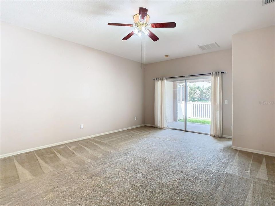 Active With Contract: $355,000 (3 beds, 2 baths, 1607 Square Feet)