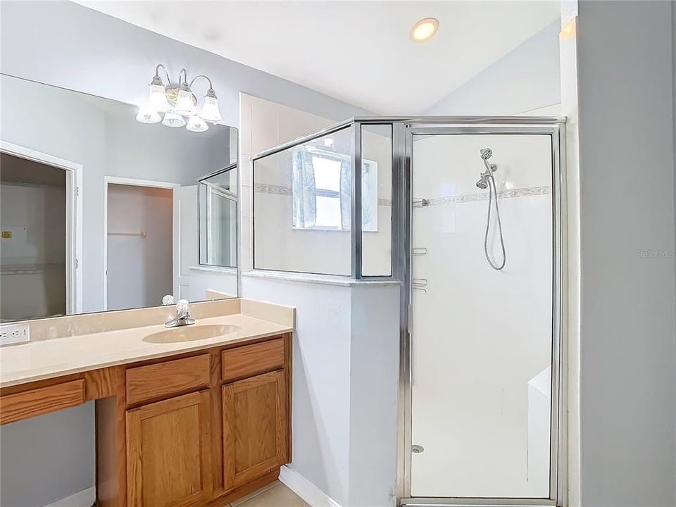 For Sale: $365,000 (3 beds, 2 baths, 1607 Square Feet)