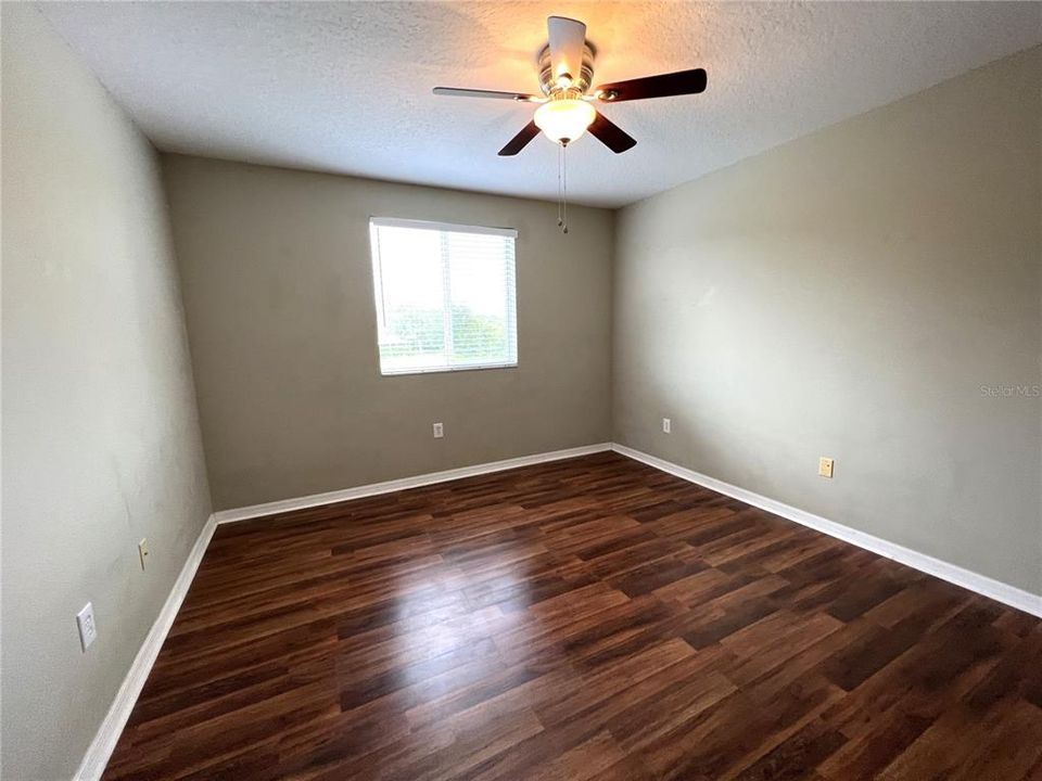 For Rent: $3,049 (5 beds, 3 baths, 2946 Square Feet)