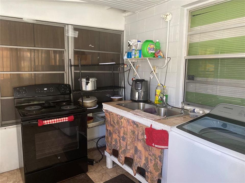 En Venta: $340,000 (3 camas, 2 baños, 1083 Pies cuadrados)