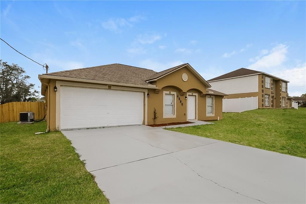 For Sale: $279,900 (3 beds, 2 baths, 1368 Square Feet)