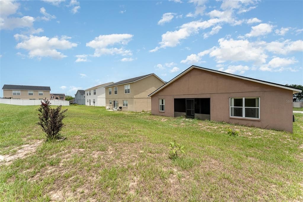 Active With Contract: $270,000 (3 beds, 2 baths, 1642 Square Feet)