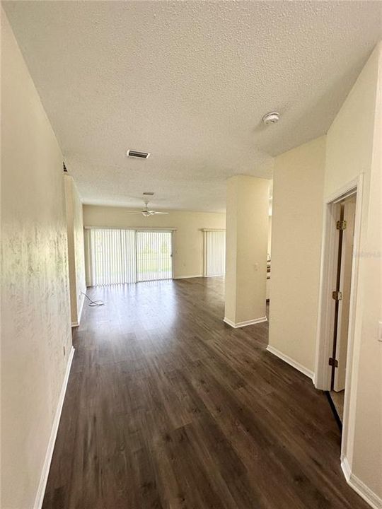 For Rent: $2,100 (3 beds, 2 baths, 1602 Square Feet)