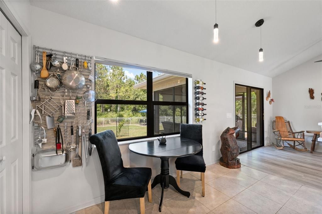 Kitchen Eating Area