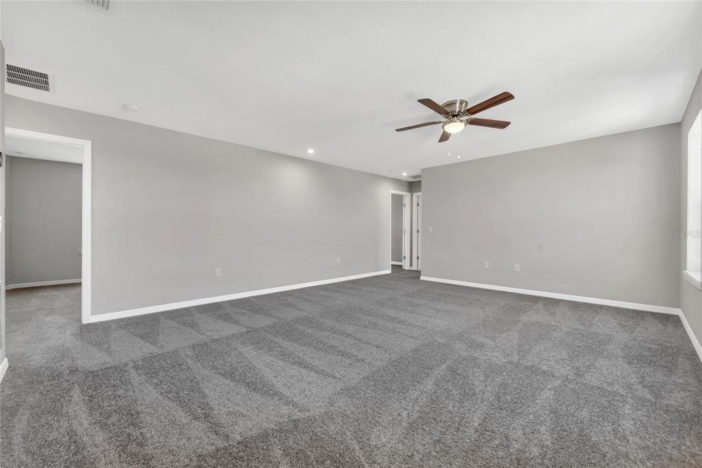 Active With Contract: $3,650 (4 beds, 2 baths, 3110 Square Feet)